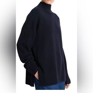 VINCE DROPPED SHOULDER TURTLENECK SWEATER********SIZE: SMALL